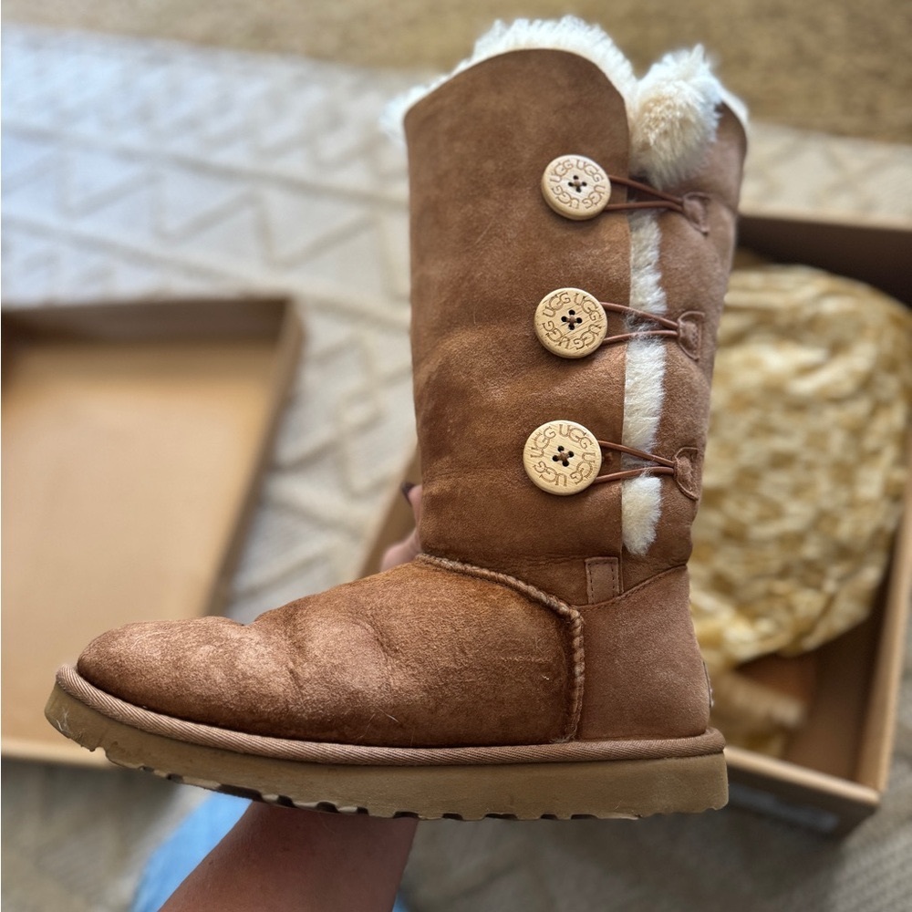 Women's Ugg boots size 7